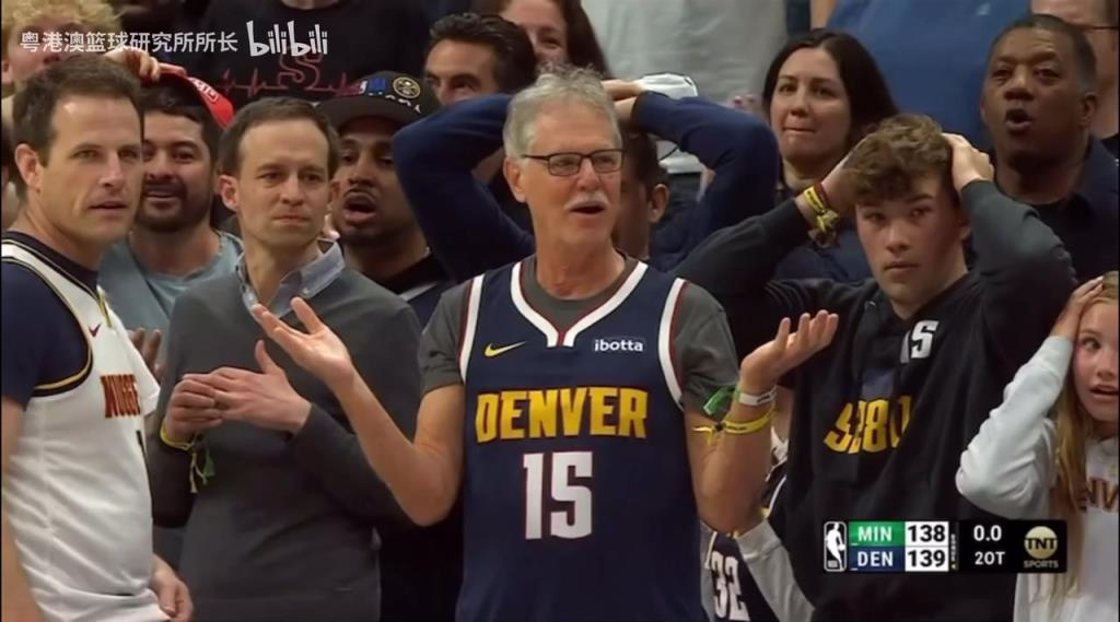 導火索？回顧此前掘金對陣森林狼，威少送出三分犯規后的眾生相！